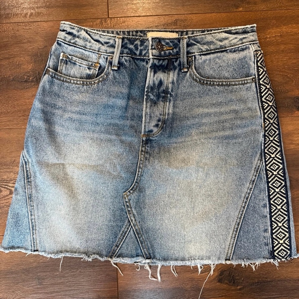 Driftwood Size 27 Denim Mini Skirt Southwestern Embroidered Stripe